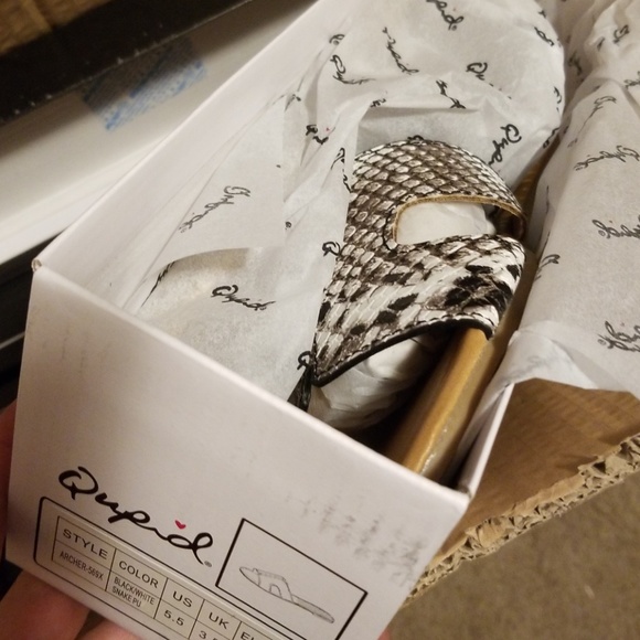 Only 5.5 left! Qupid Snakeskin slides sandals - Picture 5 of 7